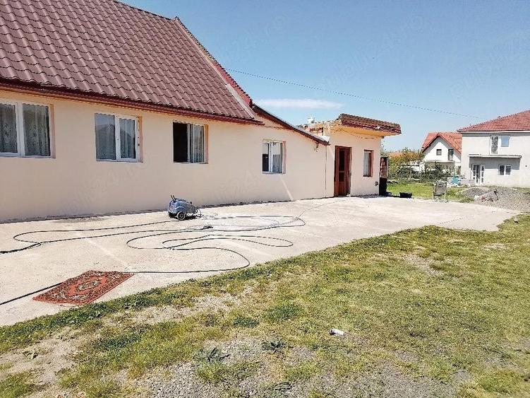 Buna ziua tuturor am casa de inchiriat detalii - 2