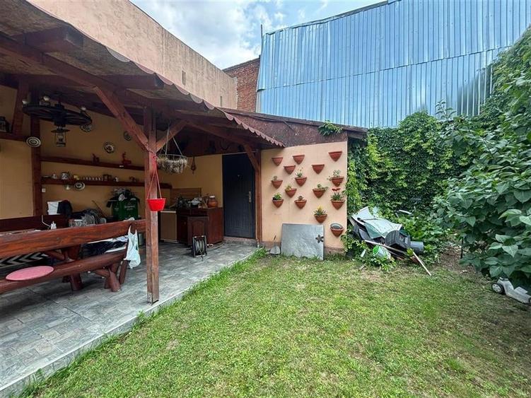 CASA CENTRALA CURTE INDIVIDUALA / 3 CAMERE - 15