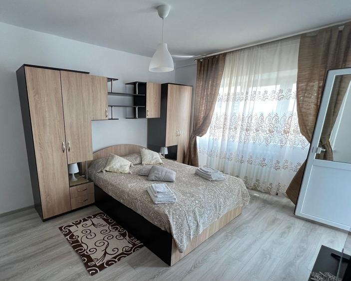 Apartament cu 1 camera, zona Centru - Palas - 1