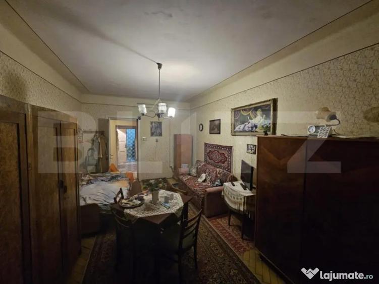 Apartament de vanzare cu 2 camere, 80mp, decomandat, Ocna M - 1