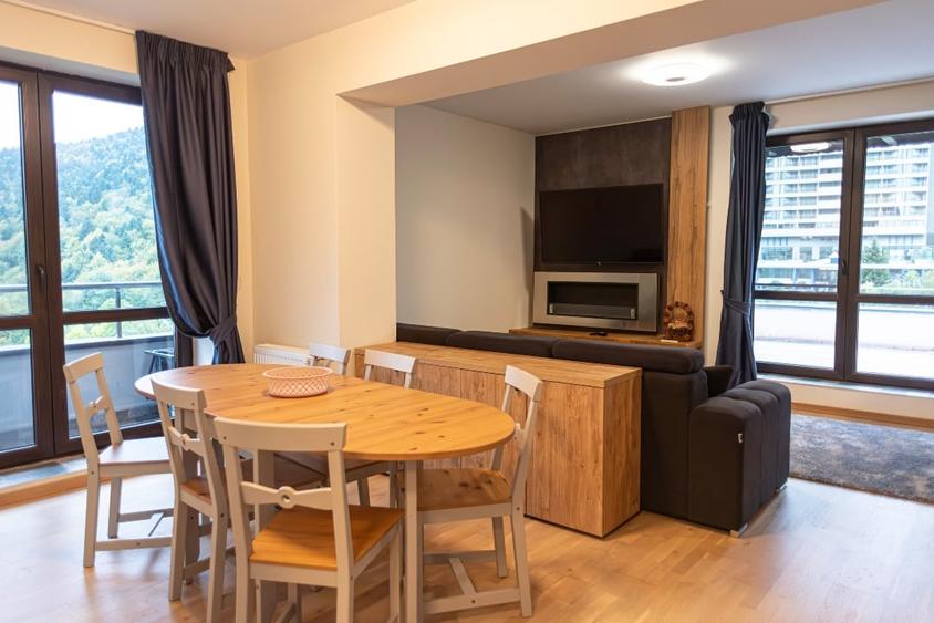 Apartament de lux cu 3 camere si terasa în Sinaia – 128 mp utili, parcare - 1