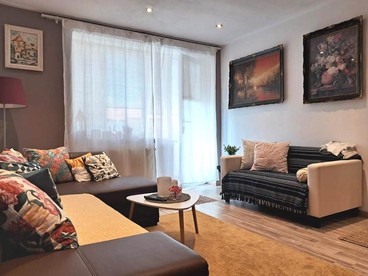 Apartament cu 2 camere zona Terezian - 1
