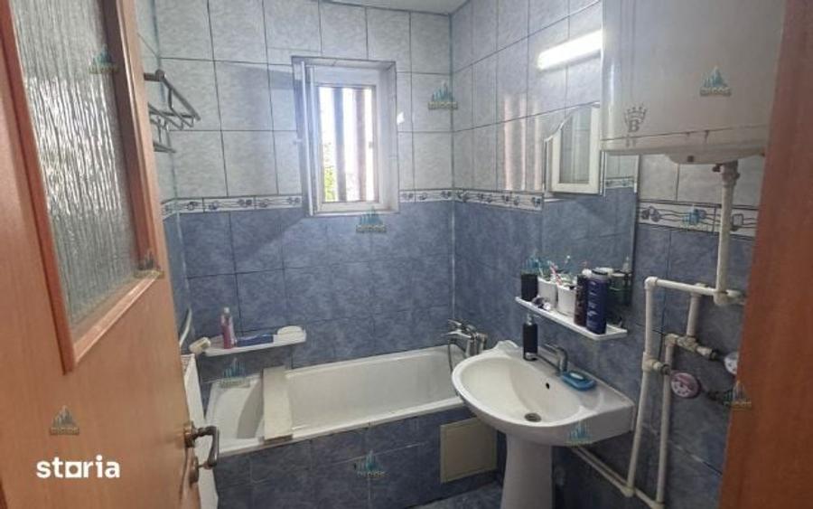 Apartament 3 camere de vanzare Zona Centrala - 13