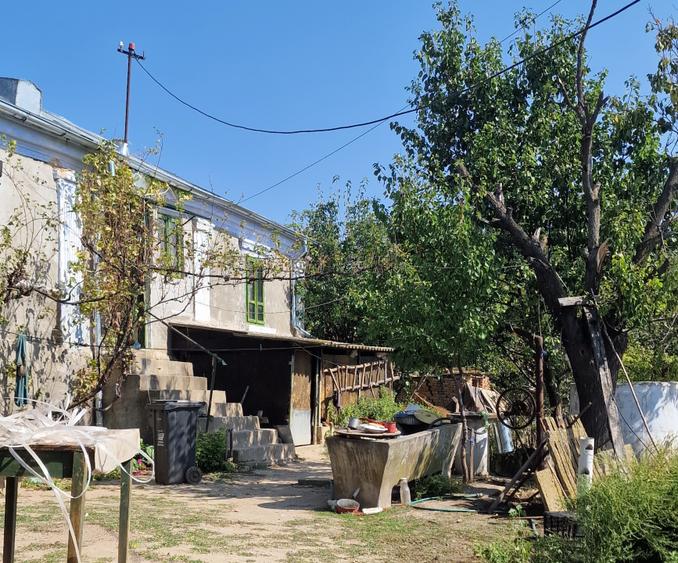 vand casa batraneasca sat Horezu-Poenari, comuna Valea Stanciului - 2