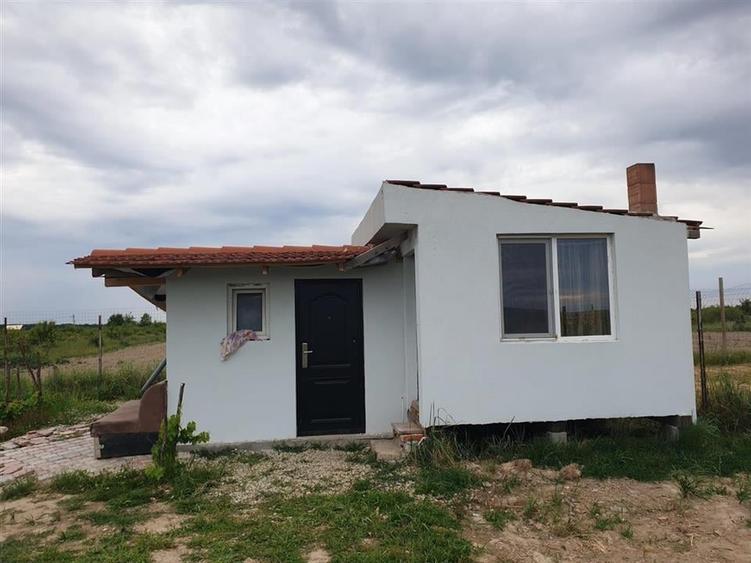 Teren intravilan cu cabana in Pausa - 1