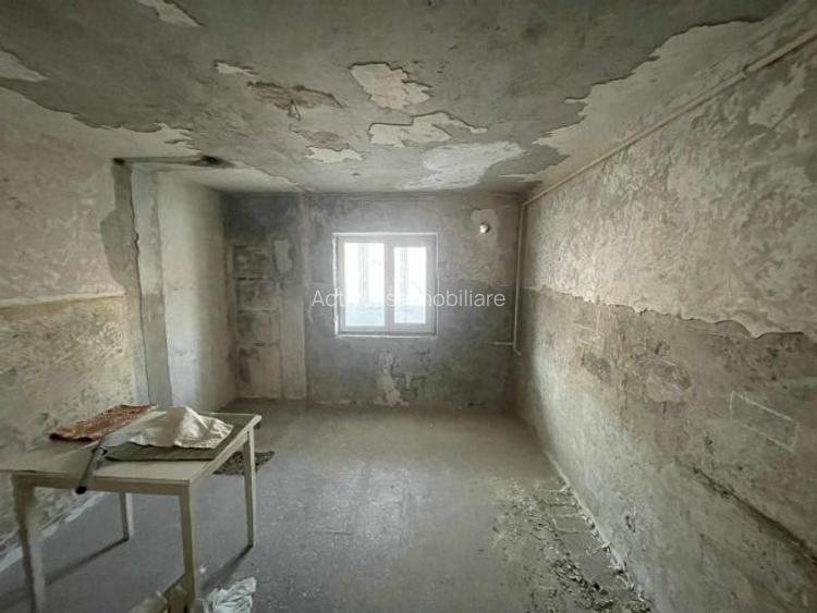 Apartament 2 camere, etaj 2 Apartament 2 camere, etaj 2