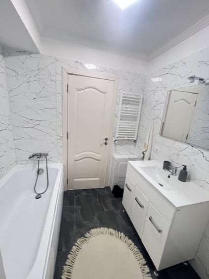 Apartament modern, 3 camere, Bloc Nou, parcare privata - 12