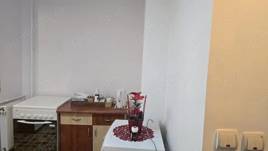 inchiriez garsoniera in regim hotelier - 3