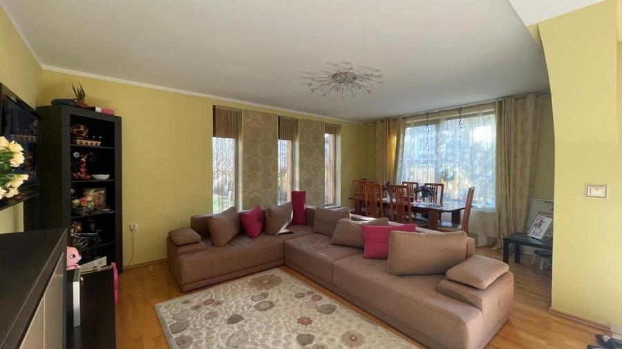 REV2003668 Tunari - Vila 6 camere 1200mp teren si garaj 3 masini - 4