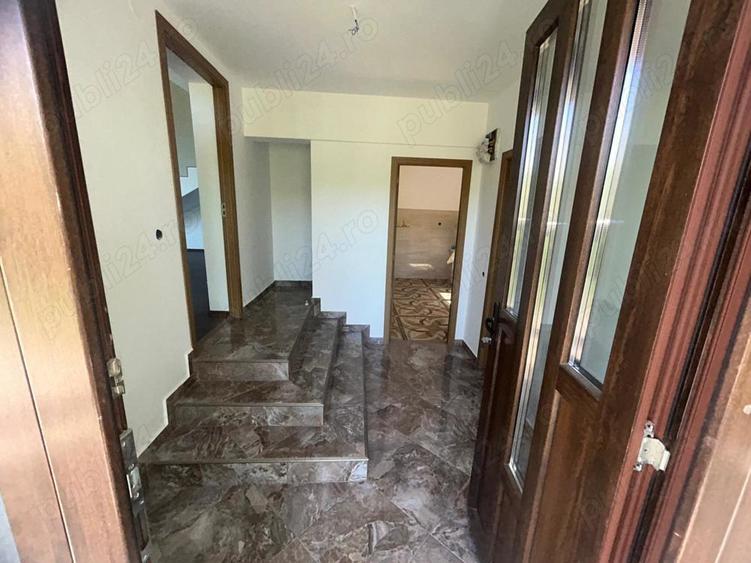 Vila si fost dispensar veterinar - 6