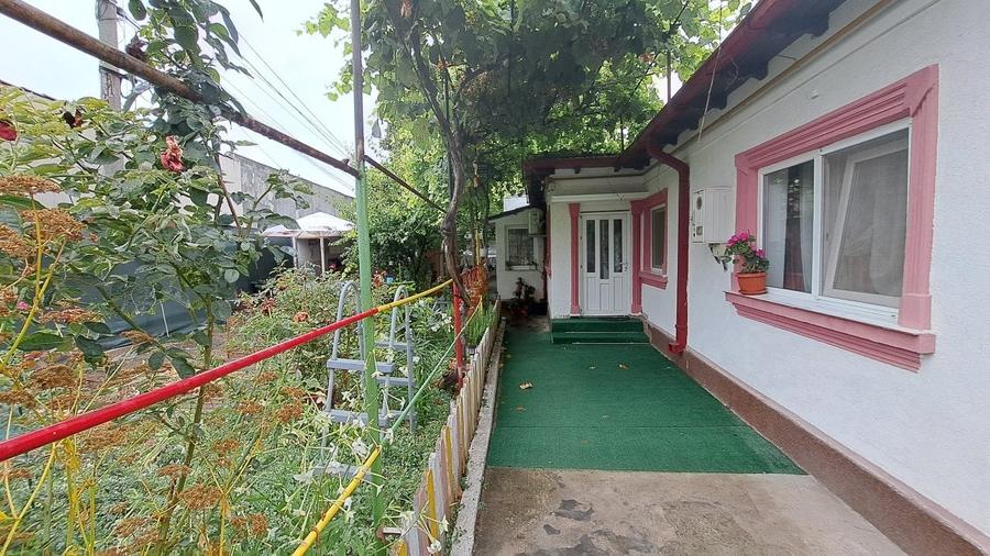 Casa cu teren situata in zona Coiciu-Trocadero - 1