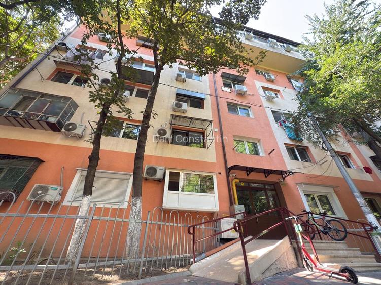 Garsoniera zona Fizicienilor, str. Lacramioarei, nr. 50 Garsoniera zona Fizicienilor, str. Lacramioarei, nr. 50