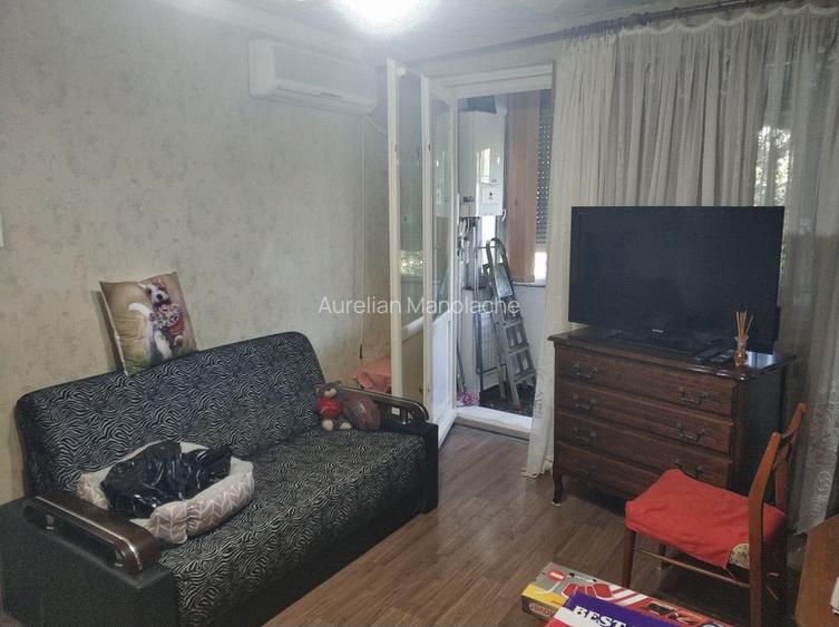Tomis 2 - Apartament cu 3 camere, etaj 3, centrala cu gaz