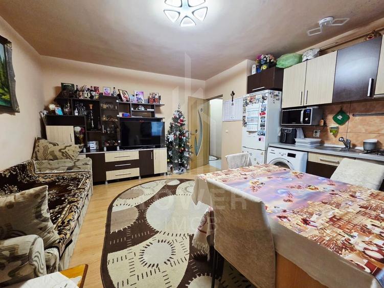 Apartament 3 camere la casă de vânzare in Zona Gusterita - 1