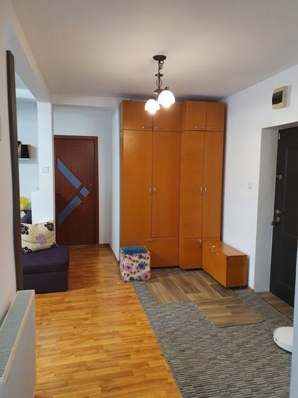 Apartament cu 3 camere decomandat în Tătărași