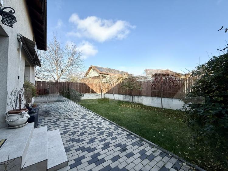 Casa spatioasa, perfecta pentru familie - 9