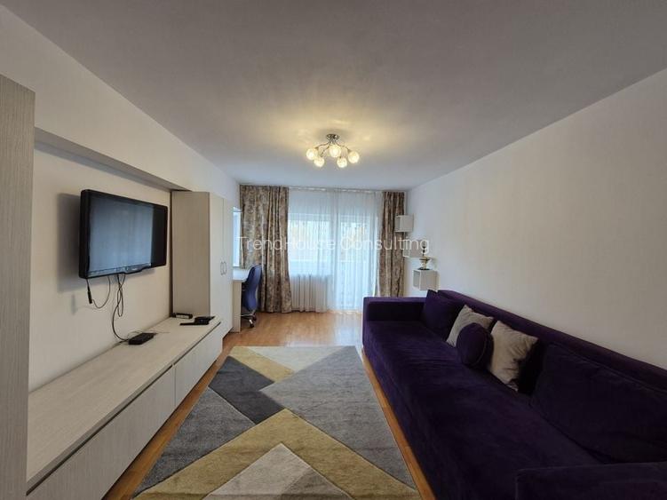 Apartament 2 camere renovat, cu 3 balcoane-ultracentral, Unirii/Zepter