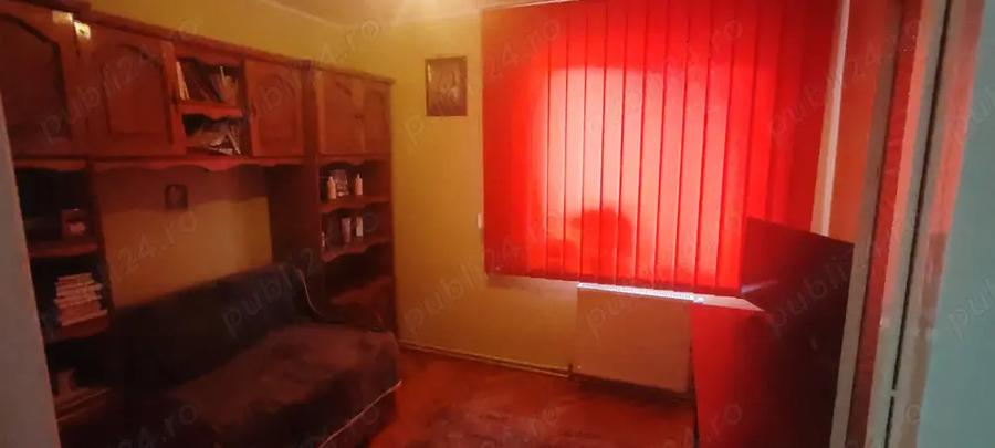 Apartament cu 4 camere - zona Parc - 3