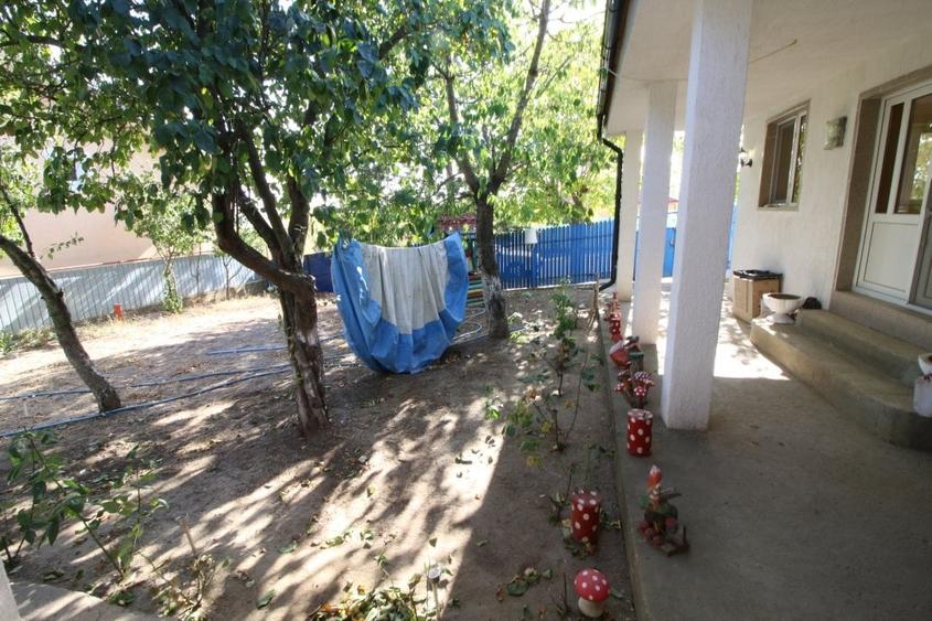 Casa de vanzare, 4 camere, sat Schela - 16
