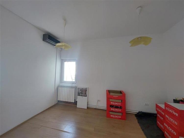 Spatiu de inchiriat in apropiere de aeroport si de autostrada! - 5