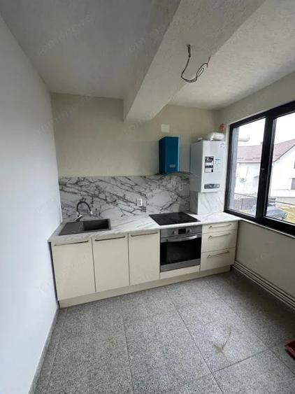 Vila Targul Saptamanal, P+2 - 39