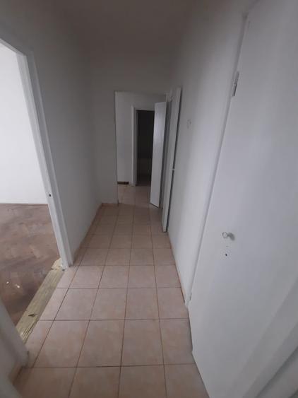 Apartament cu 2 camere decomandat, zona Alexandru cel Bun - 2