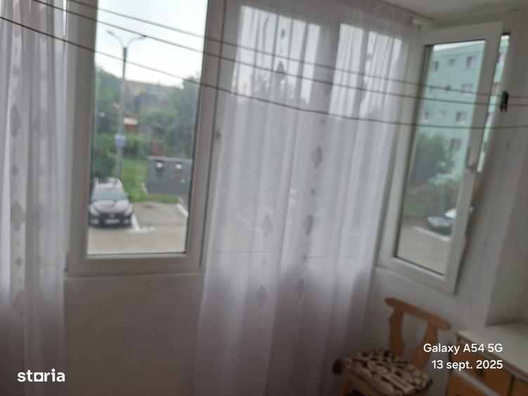 Fagaras,vand ap.3 camere etaj 1 - 8