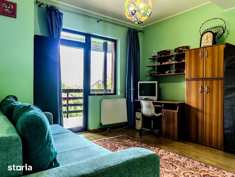 Casă cu 10 camere cu Teren 851 Mp în Clinceni