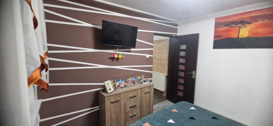 Se vinde apartament cu 3 camere - 1