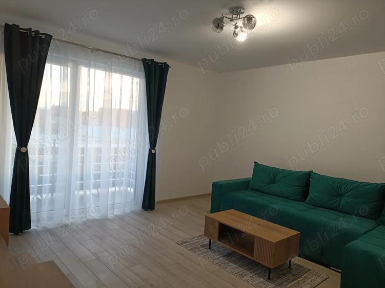 Inchiriez apartament Ra?nov - 2