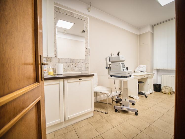 Cladire/Spatiu cu alta destinatie - 4 niveluri - pretabila diverse activitati - 34