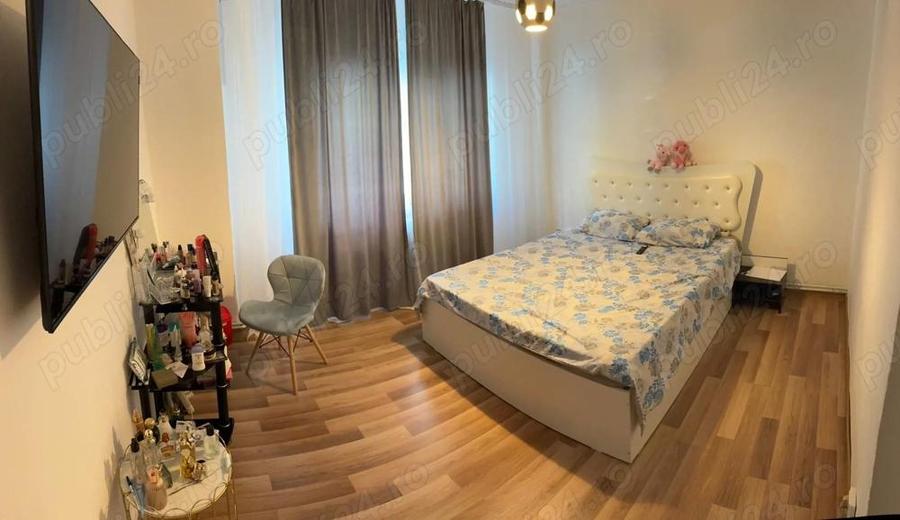 Apartament de vanzare 4 camere - 1