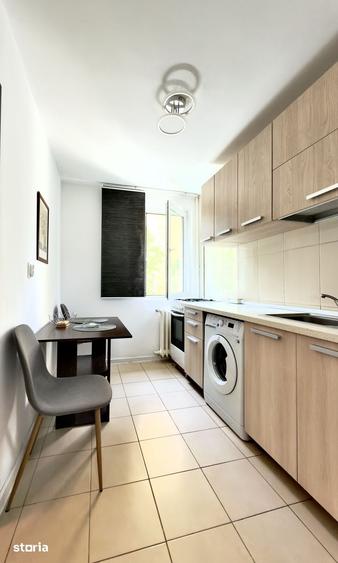 Apartament cu 2 camere decomandat în Tei