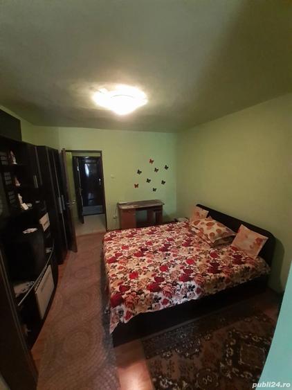 Ofer spre inchiriere garsoniera in zona pompierii autogara 23 m2 210 euro negociabil etaj 4 - 4