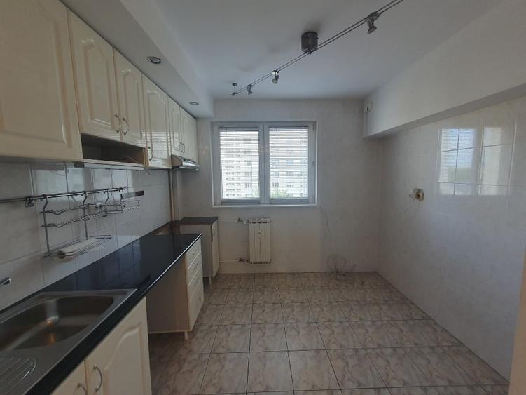 Proprietar vând apartament, 3 camere decomandate, 6/10, Bucur Obor - 5