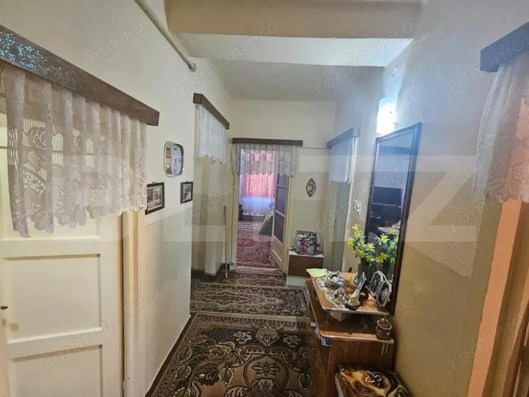 Apartament de vanzare cu 3 camere, 80mp, decomandat, Ocna Mures - 1