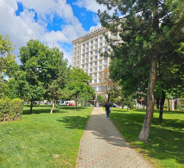 Palas,Hotel International, apartament mobilat si utilat, bloc nou - 1