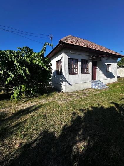 Casa de vanzare in com Ciofrangeni jud Arges - 1