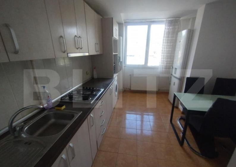 Apartament 2 camere,49 mp,decomandat,oras Nasaud,zona centra - 2