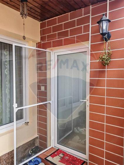 Casa / Vila oportunitate cu 5 camere priveliste frumoasa - 1