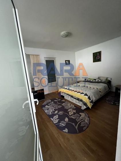 Casă 2015 - 4 dormitoare, 2 băi, 2 bucătării - 12