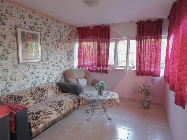 Casa spatioasa cu 6 camere, la cativa pasi de Palatul Mogosoaia