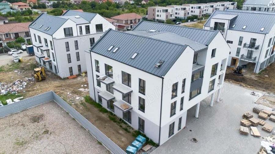 Apartament cu 3 camere - str Mile Carpinesan - 10