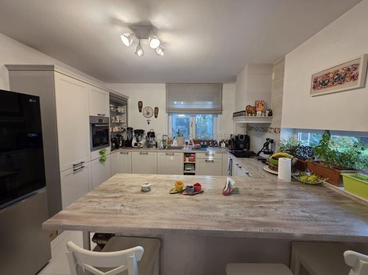 VILA DE VINZARE IN PALADIN RESIDENCE CORBEANCA - 17