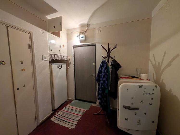 Vânzare apartament 2 camere zona Nord, decomandat, etaj 3, 50mp, bloc din beton - 4