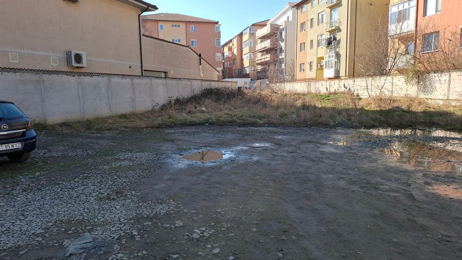 Zona Kamsas - teren intravilan 840 mp /deschidere 36 - 12