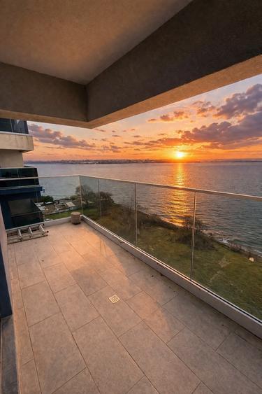 2 Camere Decomandat Mamaia Zona Rex Vedere Frontală La Lac - 1