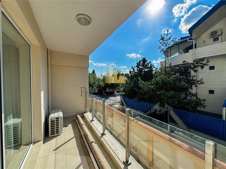 Apartament cu 3 camere decomandat, mobilat în Iancu Nicolae