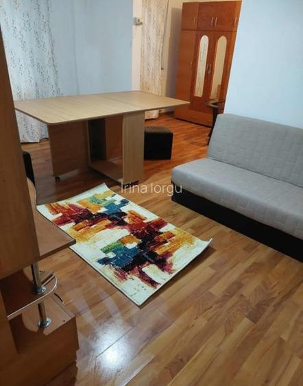 350 euro!  2 cam SD in Bdul Primaverii, parter
