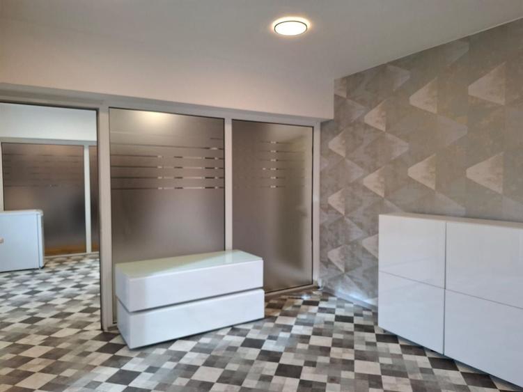 URGENT!,  IMOBIL BIROURI, STRADAL, RANDAMENT MINIM 8%/an, NEGOCIABIL - 5